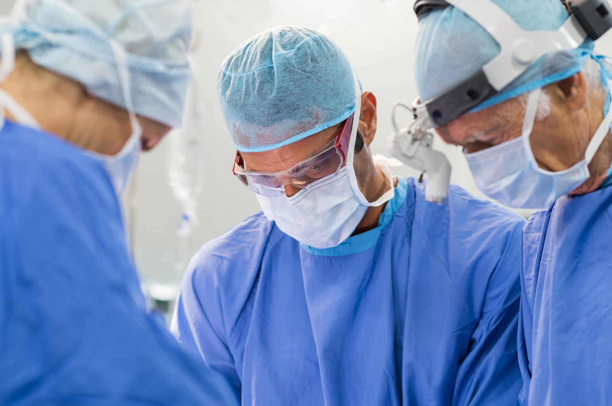 Chirugia robotica: tumore asportato con 5 incisioni da 7 millimetri